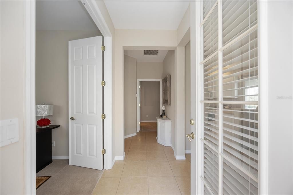 For Sale: $244,999 (2 beds, 2 baths, 1448 Square Feet)