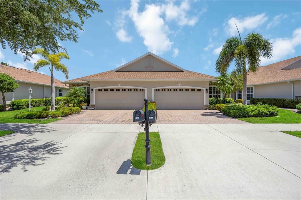 For Sale: $244,999 (2 beds, 2 baths, 1448 Square Feet)
