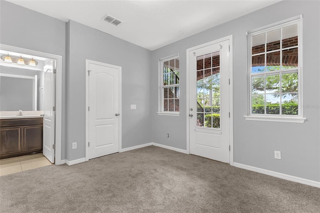 For Sale: $399,000 (3 beds, 3 baths, 1742 Square Feet)