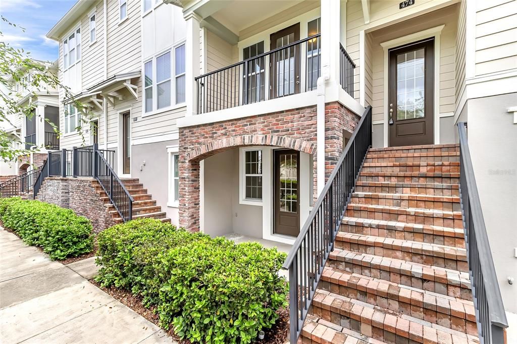 For Sale: $399,000 (3 beds, 3 baths, 1742 Square Feet)