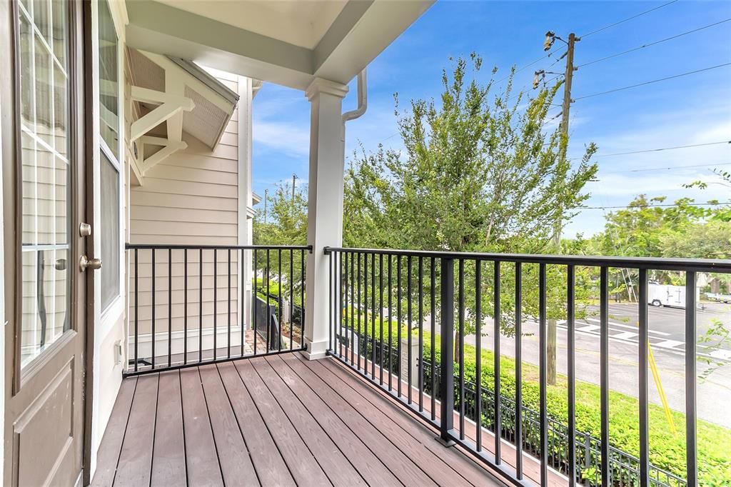 For Sale: $399,000 (3 beds, 3 baths, 1742 Square Feet)