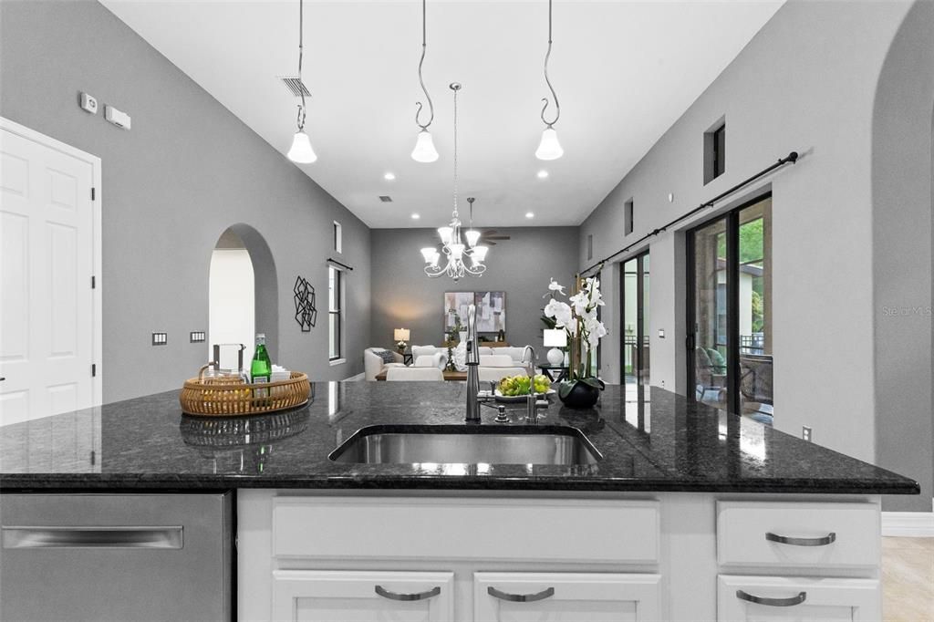 For Sale: $625,000 (4 beds, 3 baths, 3192 Square Feet)