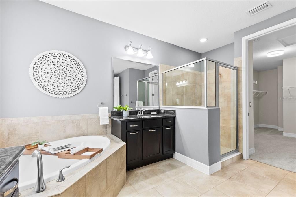 For Sale: $625,000 (4 beds, 3 baths, 3192 Square Feet)