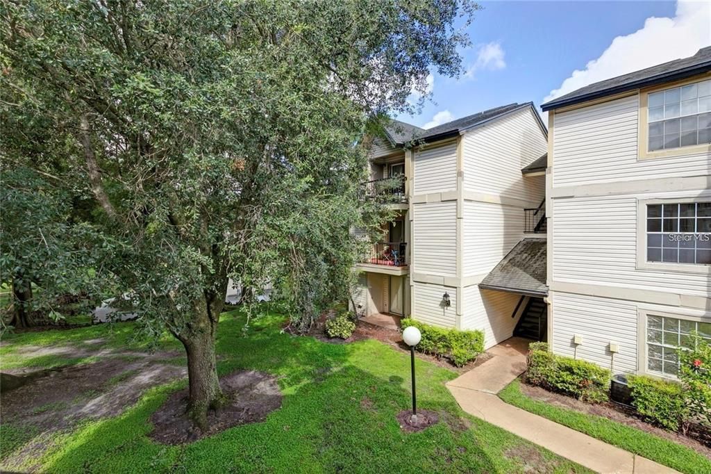 For Sale: $109,000 (1 beds, 1 baths, 660 Square Feet)
