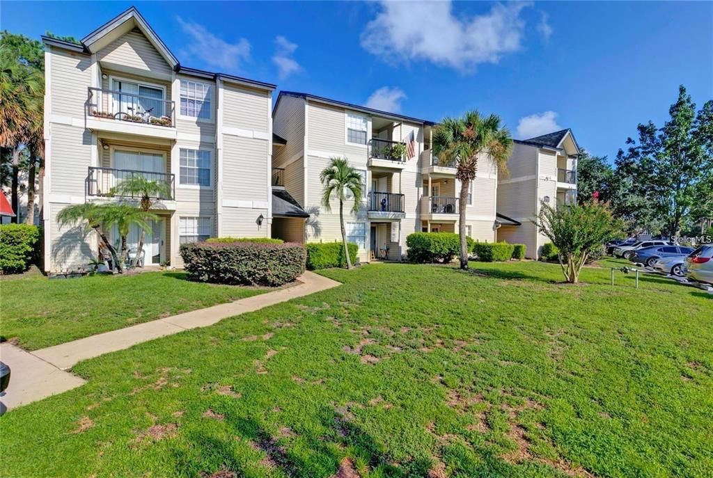 For Sale: $109,000 (1 beds, 1 baths, 660 Square Feet)