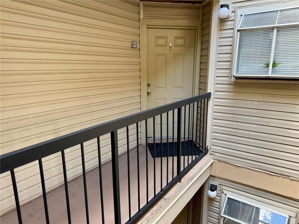 For Sale: $109,000 (1 beds, 1 baths, 660 Square Feet)