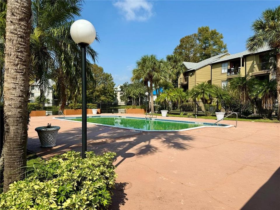 For Sale: $109,000 (1 beds, 1 baths, 660 Square Feet)