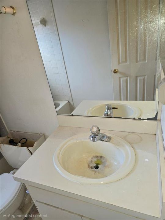 На продажу: $250,000 (4 спален, 2 ванн, 1696 Квадратных фут)