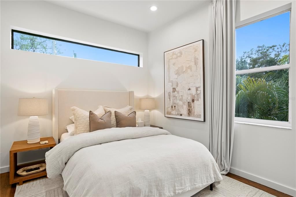 En Venta: $3,199,000 (6 camas, 3 baños, 4551 Pies cuadrados)
