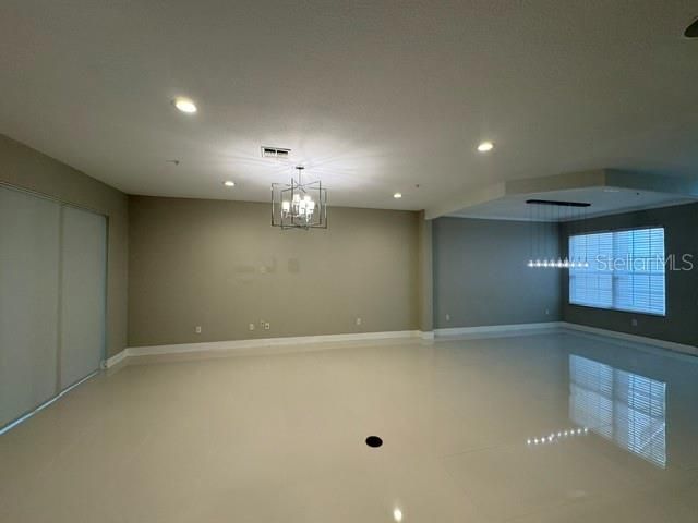 For Sale: $365,000 (3 beds, 2 baths, 2010 Square Feet)