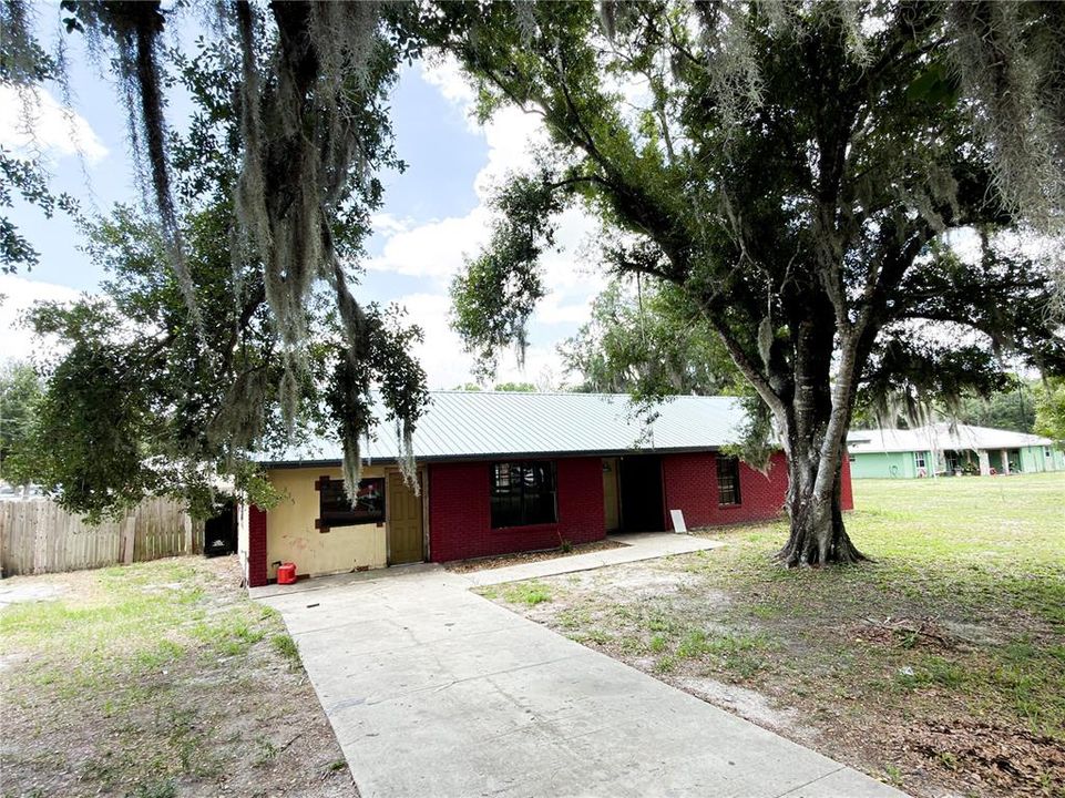 For Sale: $250,000 (4 beds, 2 baths, 1698 Square Feet)