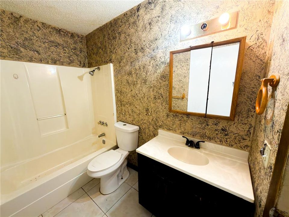 For Sale: $250,000 (4 beds, 2 baths, 1698 Square Feet)