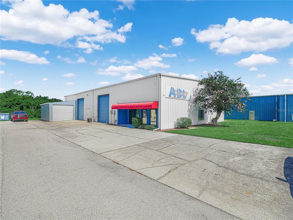 For Sale: $950,000 (0 beds, 0 baths, 6000 Square Feet)