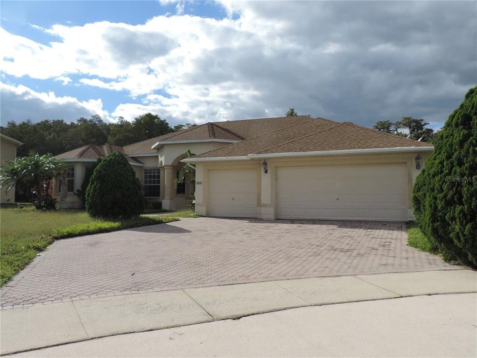 For Sale: $499,900 (4 beds, 3 baths, 3430 Square Feet)