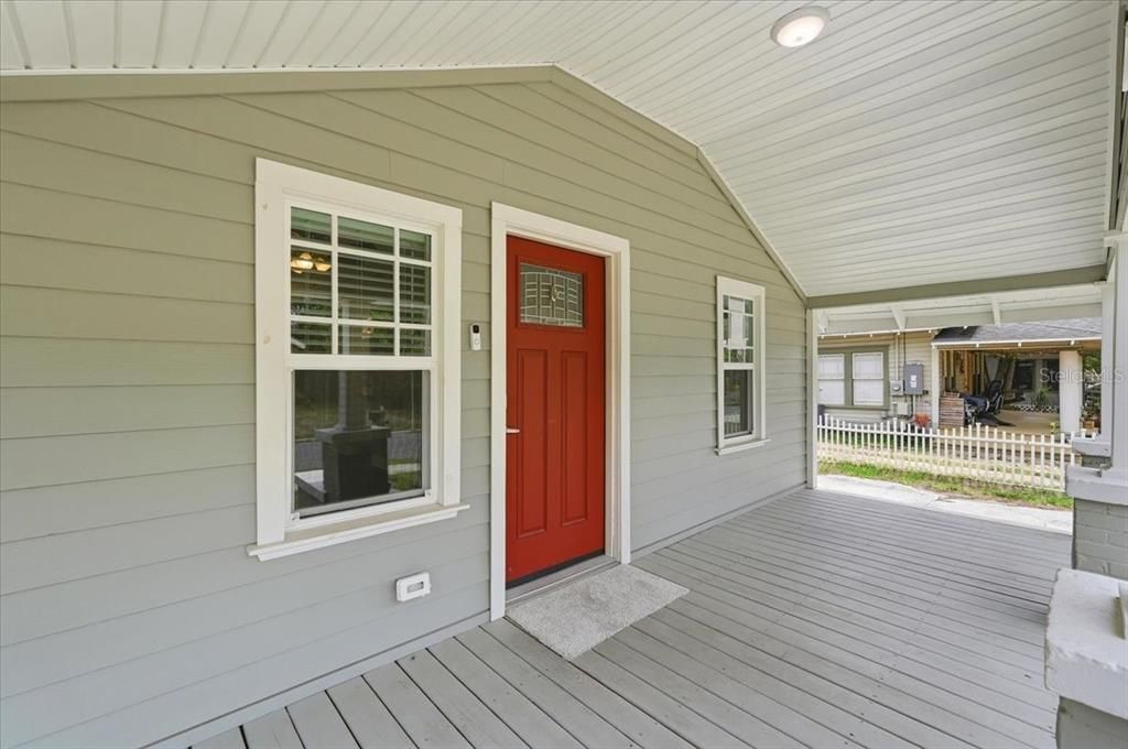 For Sale: $285,000 (3 beds, 2 baths, 1014.75 Square Feet)