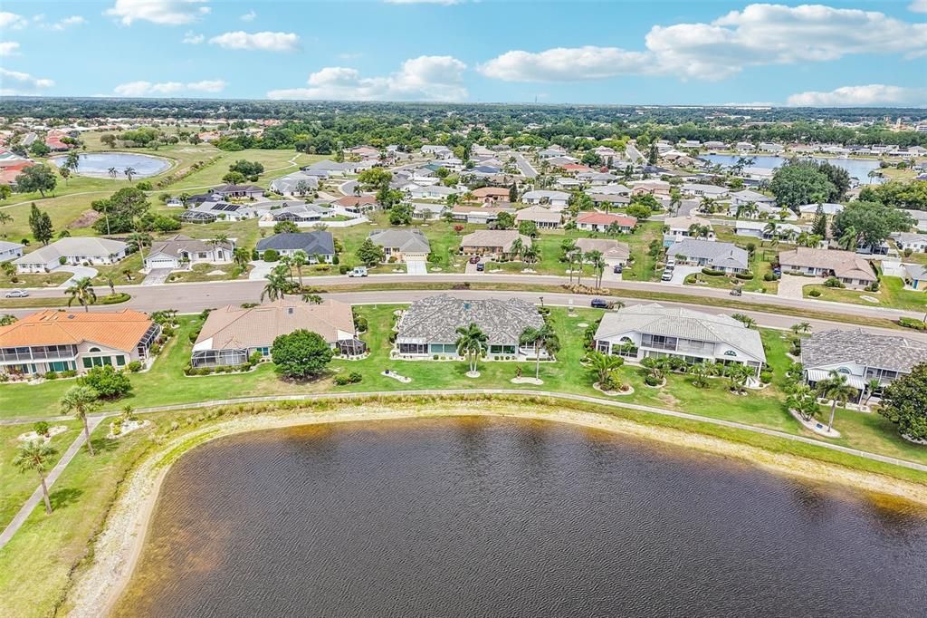 For Sale: $339,900 (2 beds, 2 baths, 1945 Square Feet)