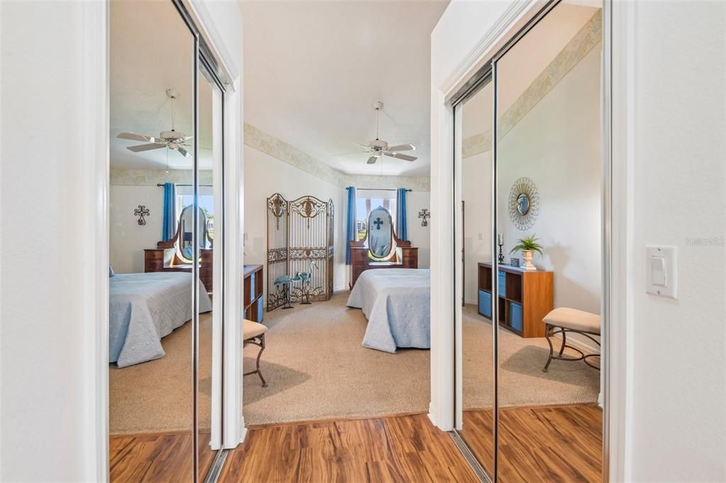 For Sale: $339,900 (2 beds, 2 baths, 1945 Square Feet)