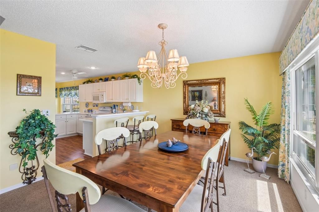 For Sale: $339,900 (2 beds, 2 baths, 1945 Square Feet)