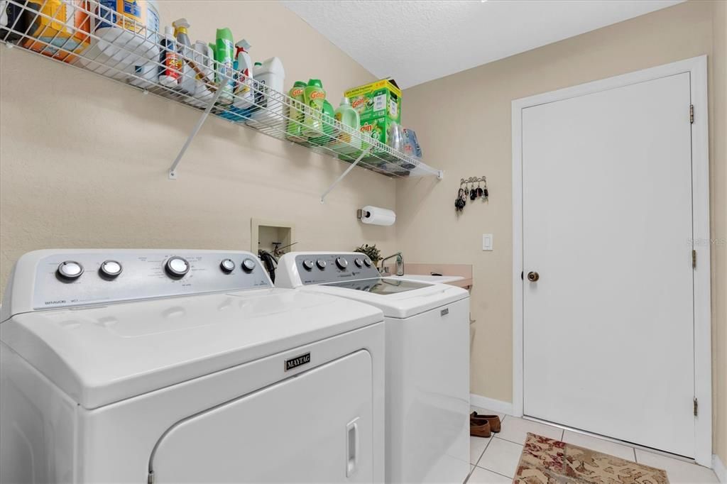 En Venta: $374,900 (3 camas, 2 baños, 1833 Pies cuadrados)