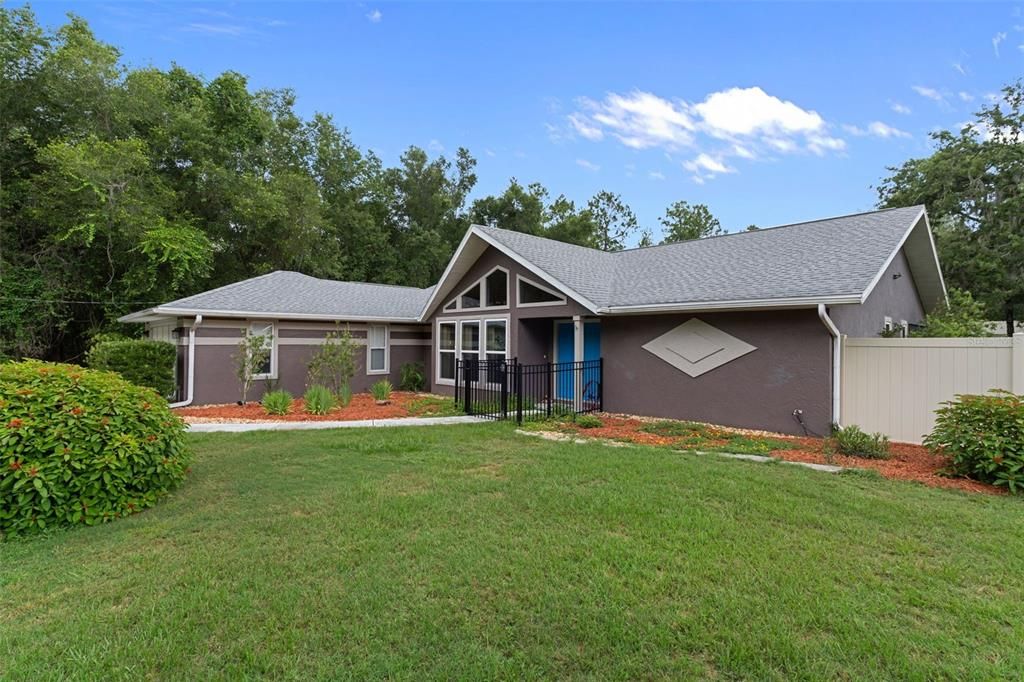 For Sale: $485,000 (3 beds, 2 baths, 1668 Square Feet)