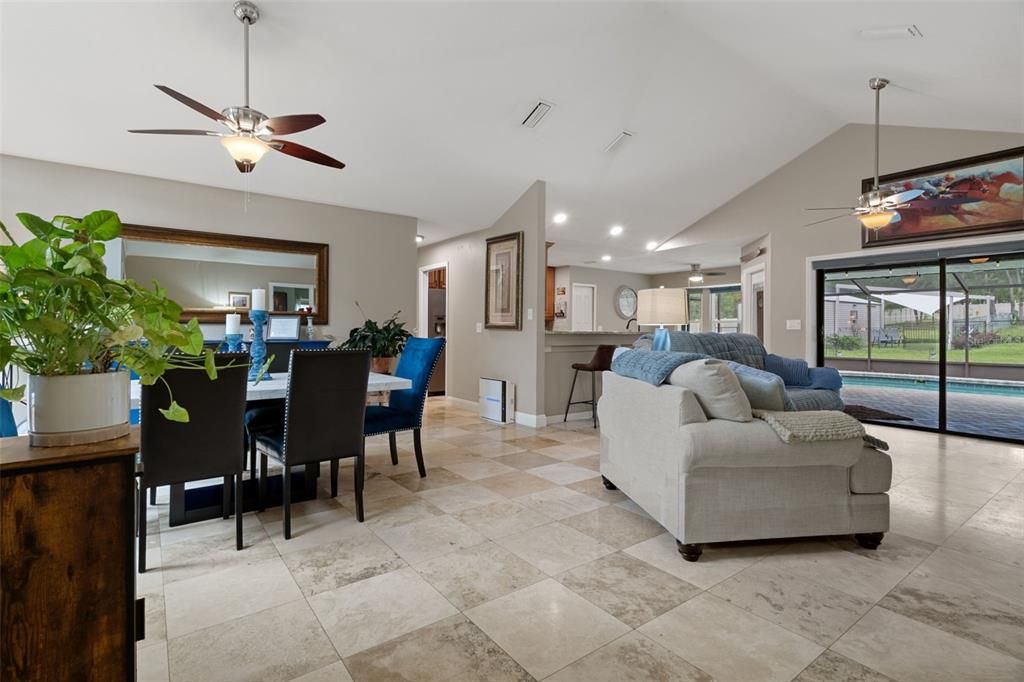For Sale: $485,000 (3 beds, 2 baths, 1668 Square Feet)