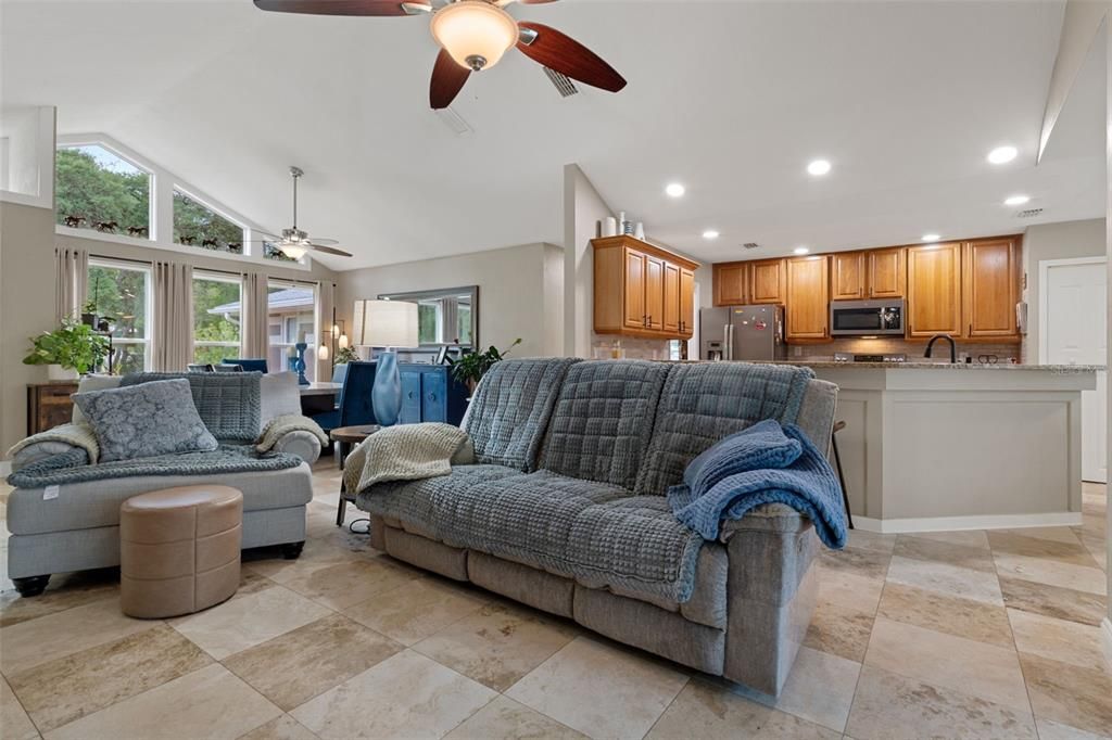For Sale: $485,000 (3 beds, 2 baths, 1668 Square Feet)