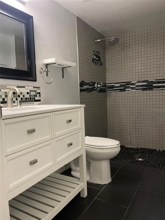 В аренду: $2,300 (3 спален, 2 ванн, 1385 Квадратных фут)