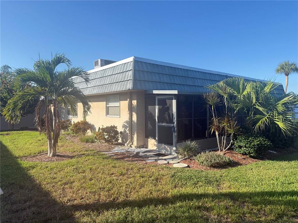 For Rent: $1,500 (1 beds, 1 baths, 800 Square Feet)