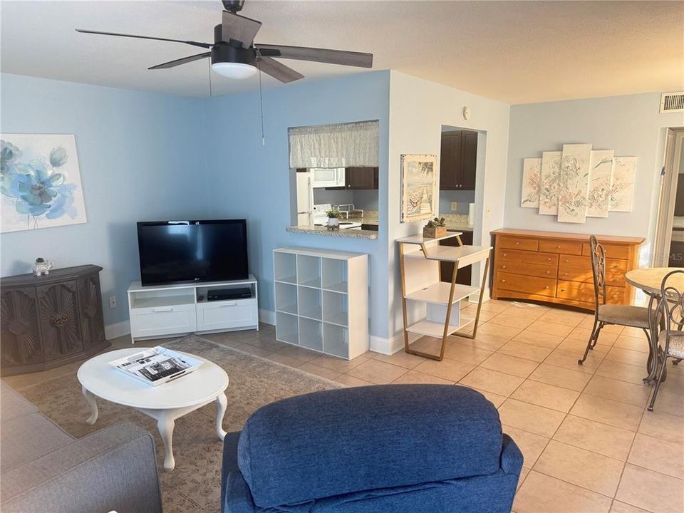 For Rent: $1,500 (1 beds, 1 baths, 800 Square Feet)