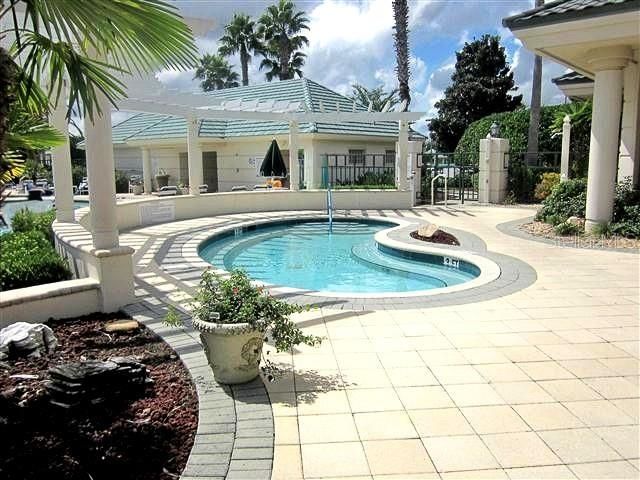 На продажу: $314,500 (2 спален, 2 ванн, 1575 Квадратных фут)