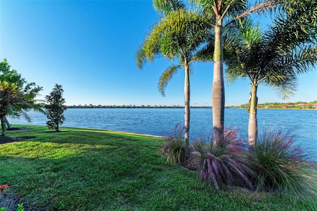 For Sale: $644,900 (3 beds, 2 baths, 1996 Square Feet)