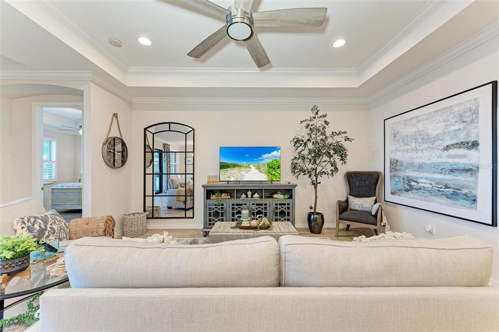 For Sale: $644,900 (3 beds, 2 baths, 1996 Square Feet)
