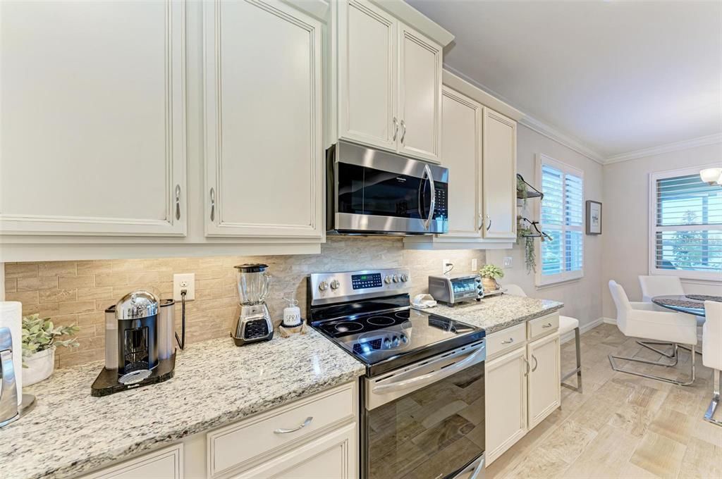 For Sale: $644,900 (3 beds, 2 baths, 1996 Square Feet)