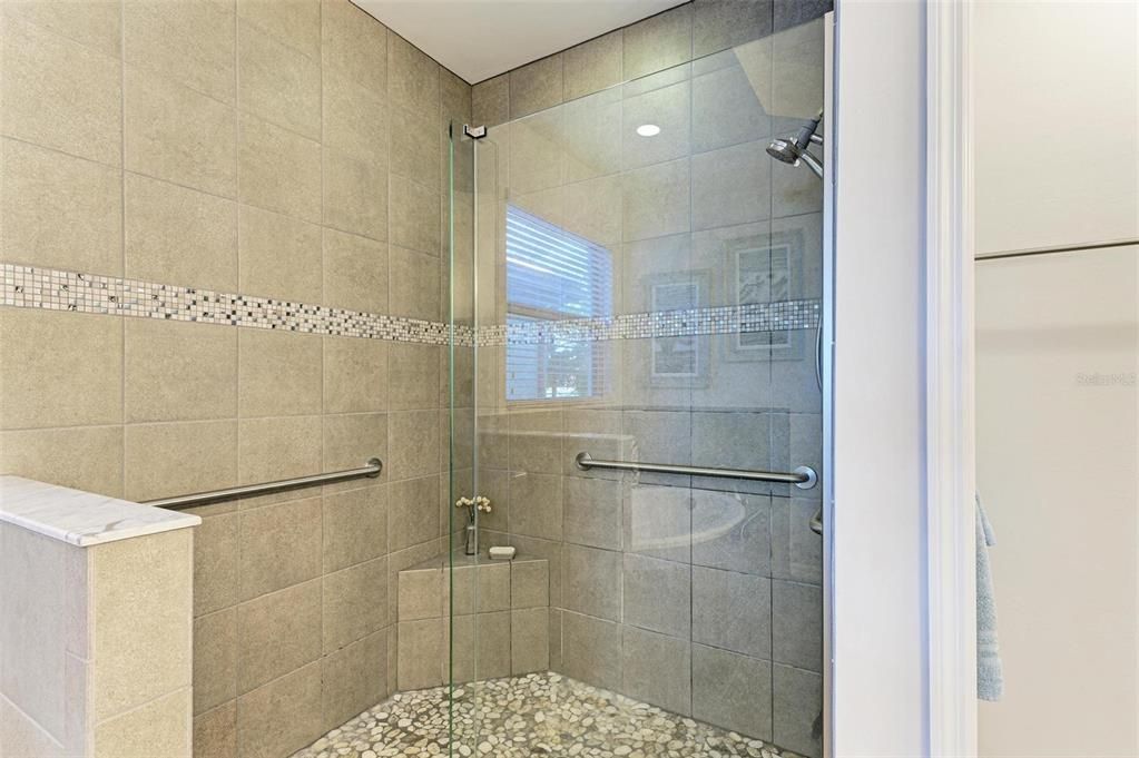 For Sale: $644,900 (3 beds, 2 baths, 1996 Square Feet)