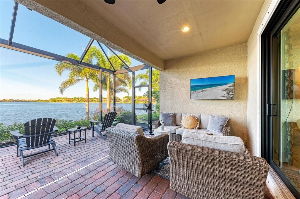 For Sale: $644,900 (3 beds, 2 baths, 1996 Square Feet)