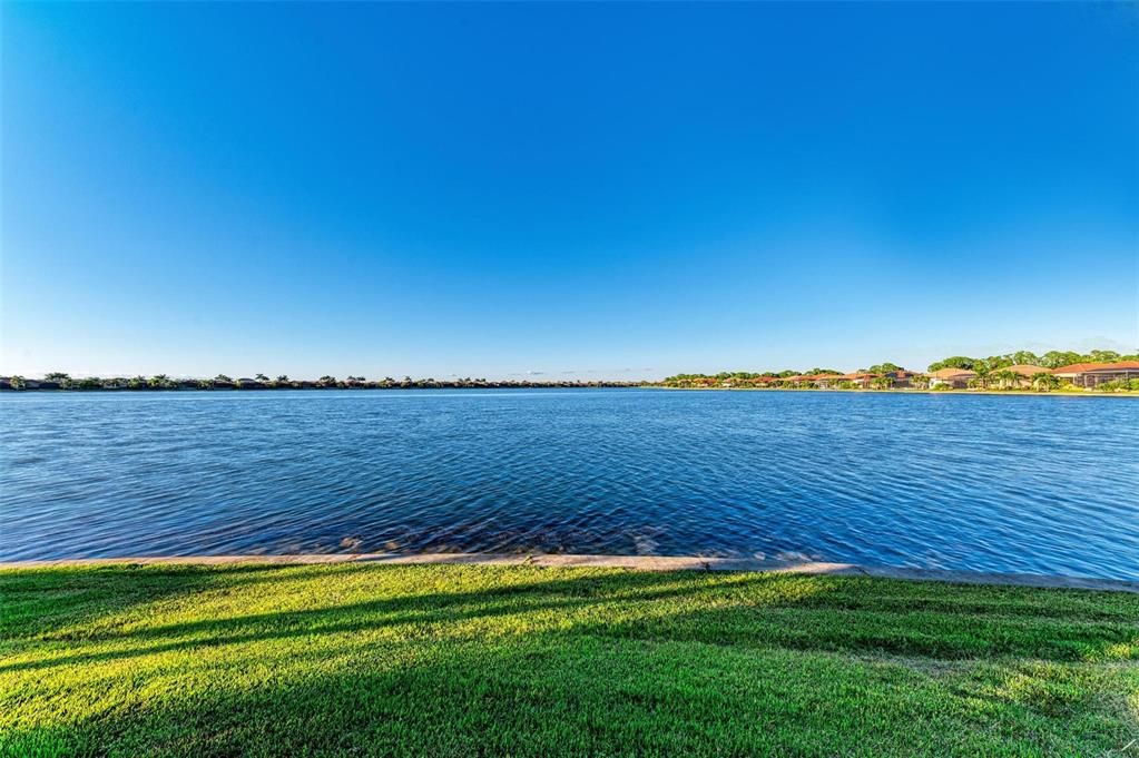 For Sale: $644,900 (3 beds, 2 baths, 1996 Square Feet)