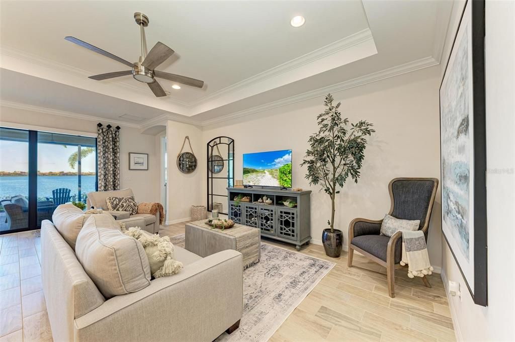 For Sale: $644,900 (3 beds, 2 baths, 1996 Square Feet)