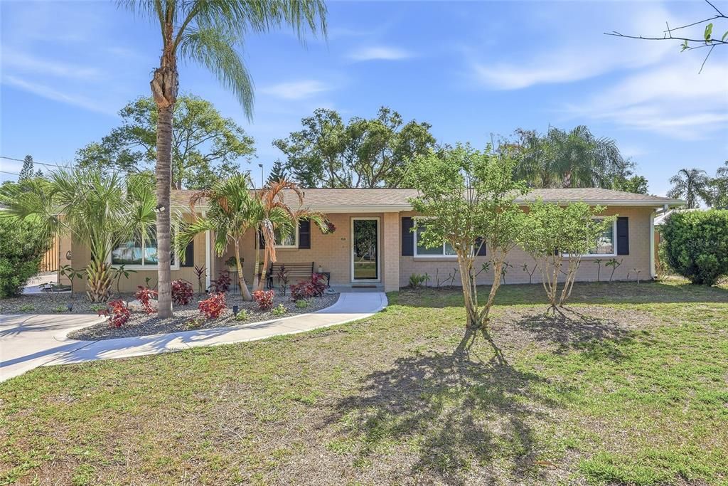 En Venta: $719,000 (4 camas, 0 baños, 2631 Pies cuadrados)