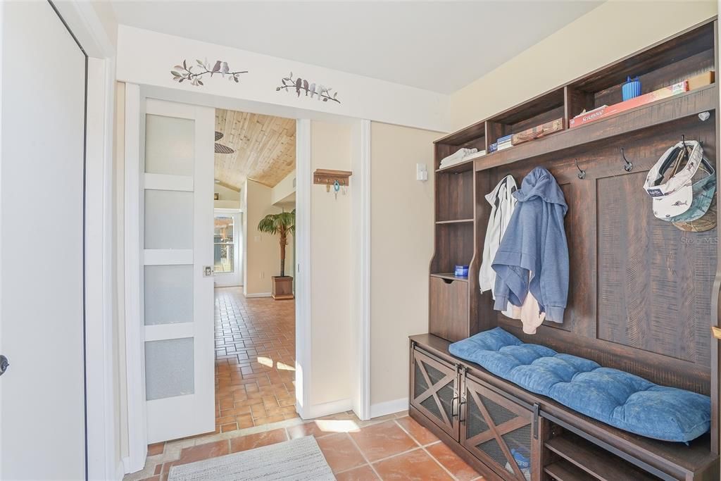 En Venta: $719,000 (4 camas, 0 baños, 2631 Pies cuadrados)