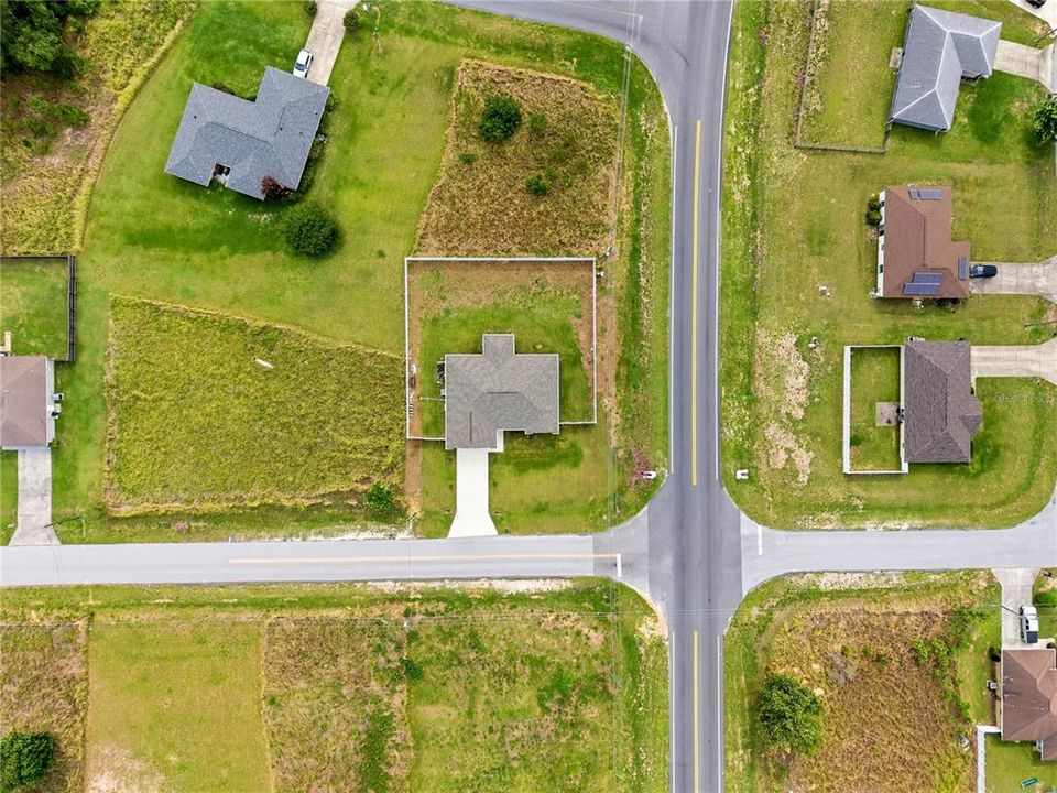 На продажу: $299,900 (3 спален, 2 ванн, 1444 Квадратных фут)