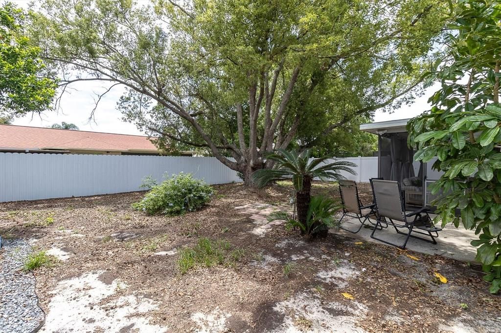 На продажу: $269,900 (2 спален, 2 ванн, 1064 Квадратных фут)