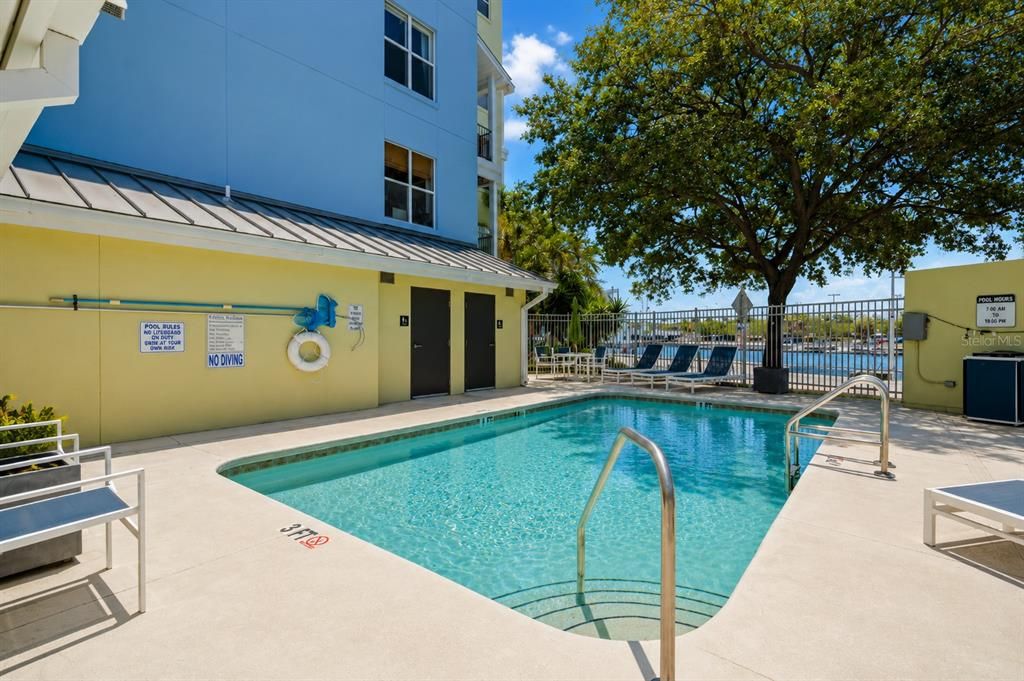 For Rent: $3,900 (2 beds, 2 baths, 1521 Square Feet)