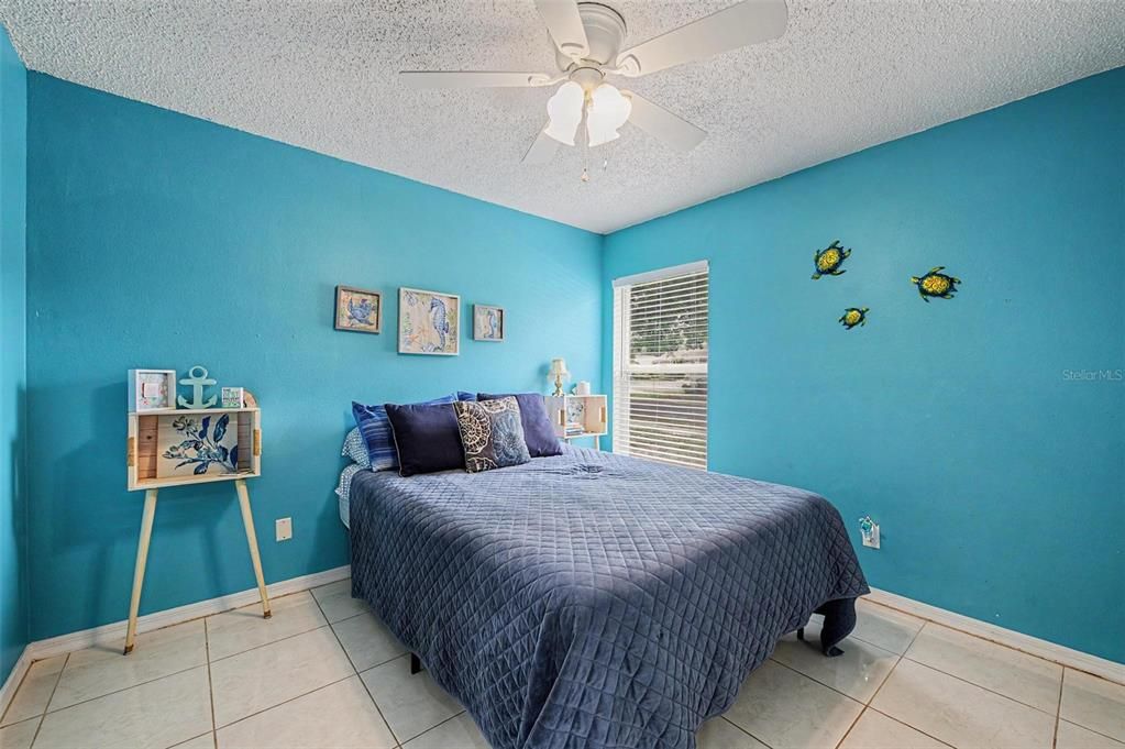 For Sale: $370,000 (3 beds, 2 baths, 1548 Square Feet)