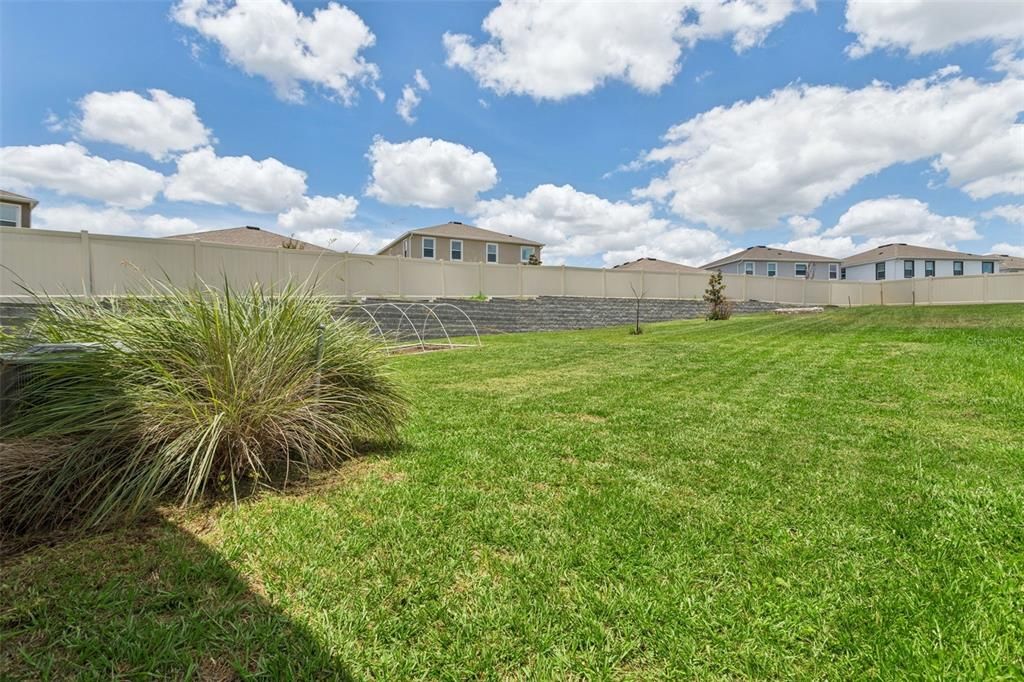 For Sale: $444,900 (4 beds, 2 baths, 2037 Square Feet)
