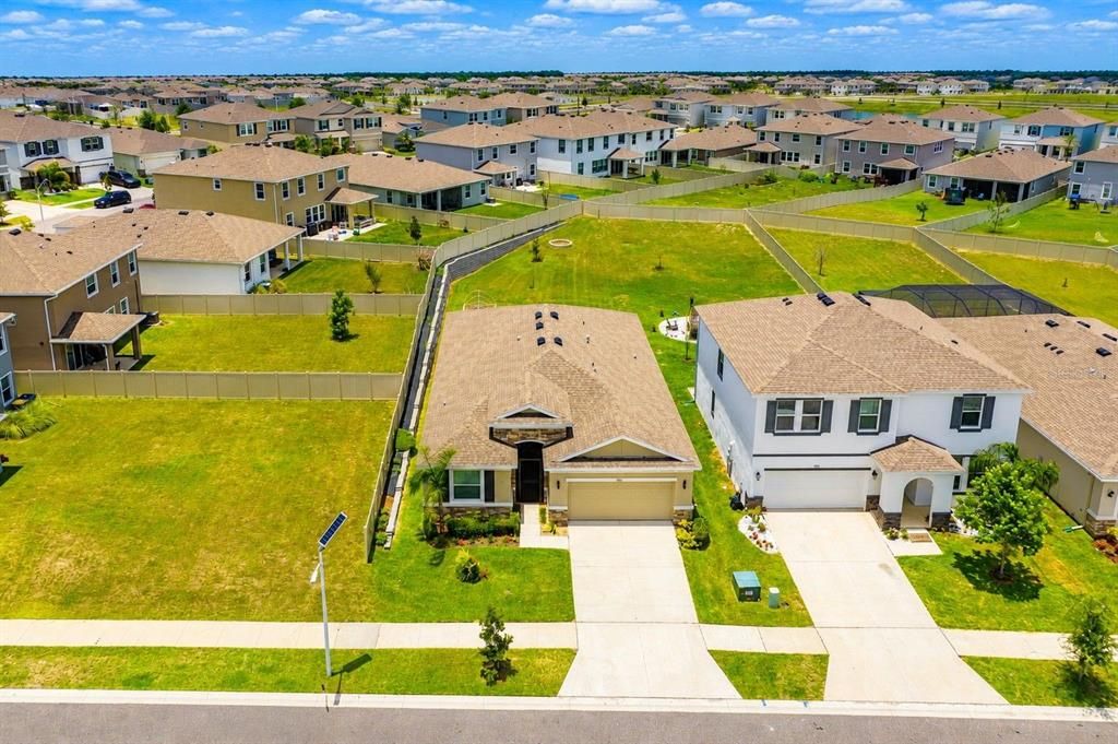 For Sale: $444,900 (4 beds, 2 baths, 2037 Square Feet)