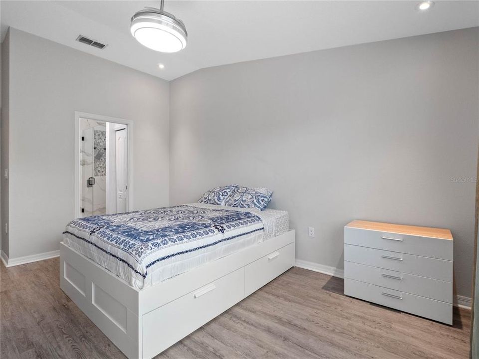 En Venta: $249,999 (2 camas, 2 baños, 1144 Pies cuadrados)