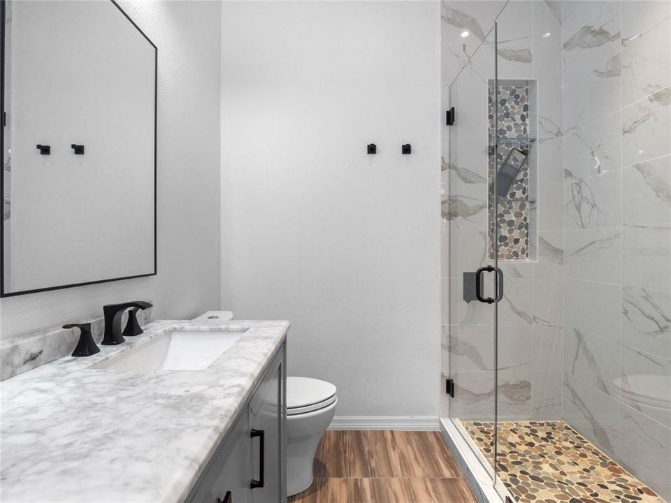 En Venta: $249,999 (2 camas, 2 baños, 1144 Pies cuadrados)