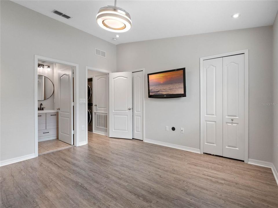 En Venta: $249,999 (2 camas, 2 baños, 1144 Pies cuadrados)