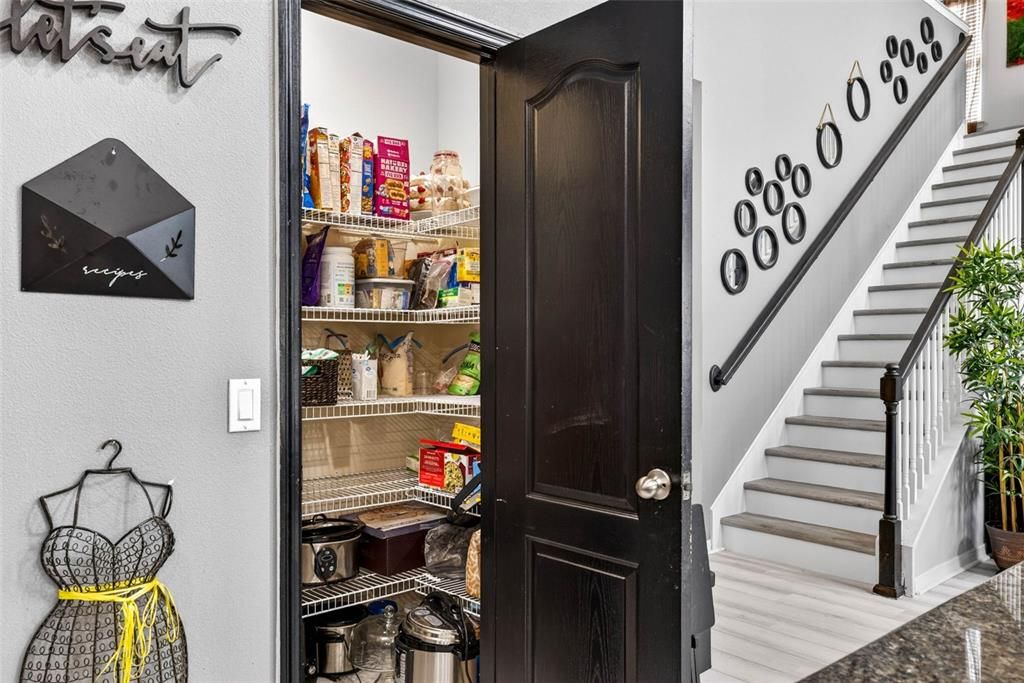 For Sale: $435,000 (4 beds, 3 baths, 3152 Square Feet)