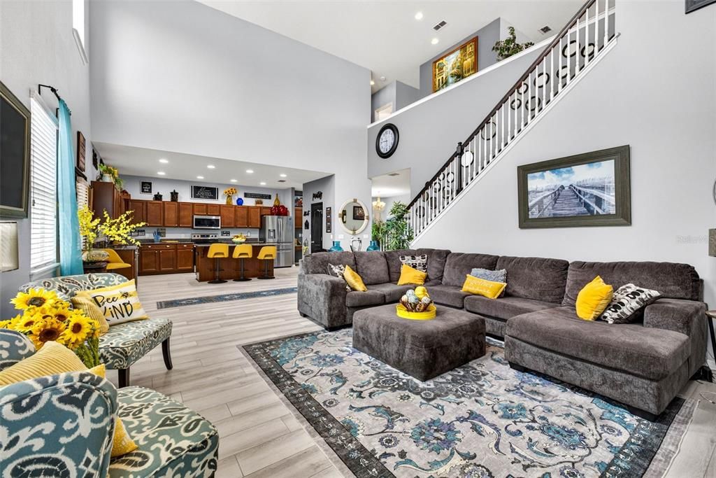 For Sale: $435,000 (4 beds, 3 baths, 3152 Square Feet)